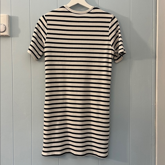 Reformation Ribbed Dress with Pockets - Picture 6 of 6